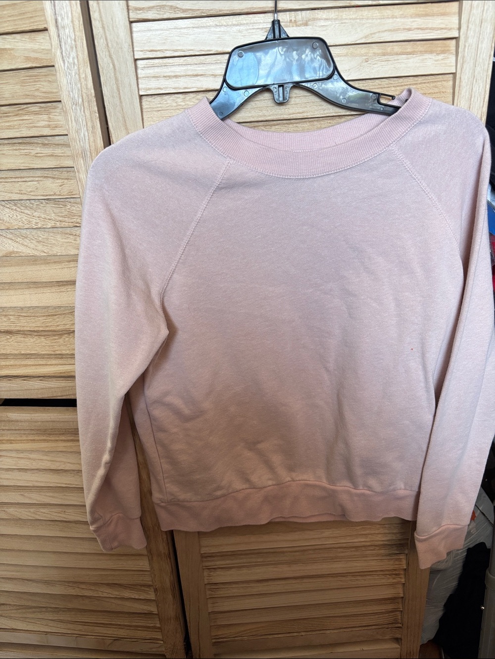 H&M Divided Pale Pink Crewneck Sweatshirt Small
